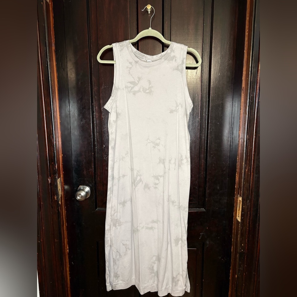 Old Navy Light Gray Sleeveless Midi Dress